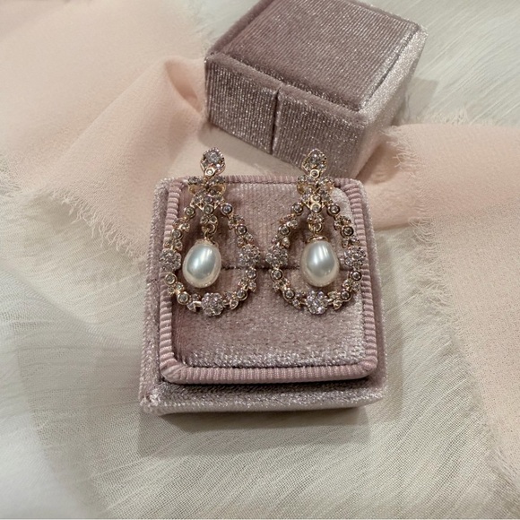 Handmade Genuine Akoya Pearl Teardrop 14K Gold Drop Earrings - Picture 5 of 6